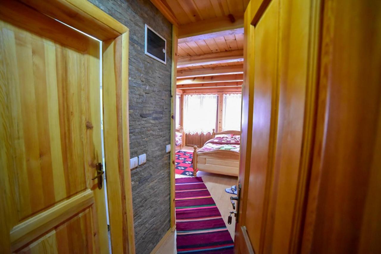 Izvor Bazeni Vrela Villa Užice Buitenkant foto